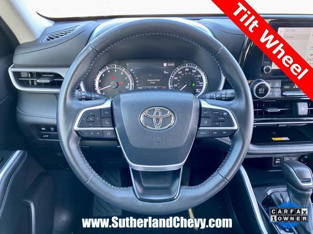 used 2024 Toyota Highlander car, priced at $41,798