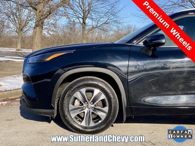 used 2024 Toyota Highlander car, priced at $41,798