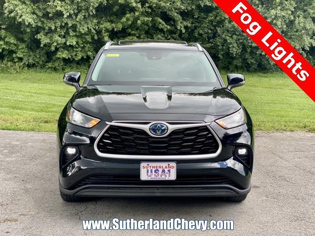 used 2022 Toyota Highlander Hybrid car, priced at $37,988