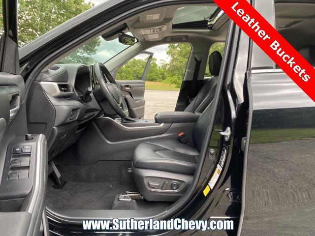 used 2022 Toyota Highlander Hybrid car, priced at $37,988
