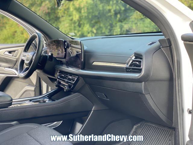 used 2024 Chevrolet Traverse car, priced at $35,978