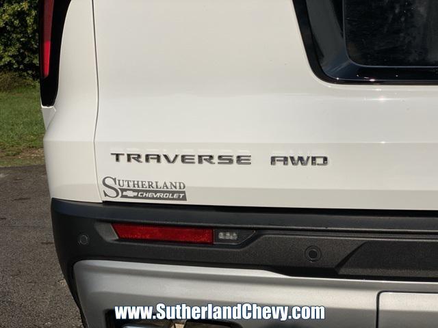 used 2024 Chevrolet Traverse car, priced at $35,978