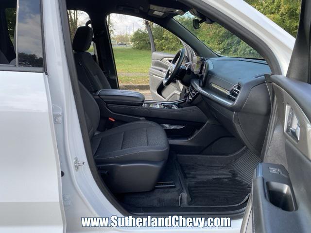 used 2024 Chevrolet Traverse car, priced at $35,978