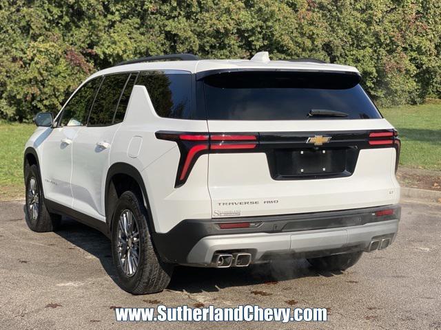 used 2024 Chevrolet Traverse car, priced at $35,978