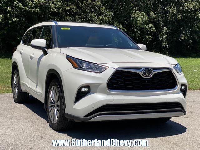 used 2021 Toyota Highlander car, priced at $35,998