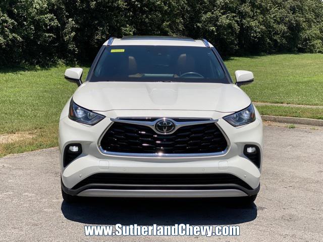 used 2021 Toyota Highlander car, priced at $35,998