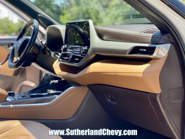 used 2021 Toyota Highlander car, priced at $35,998