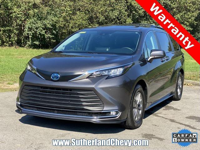 used 2022 Toyota Sienna car, priced at $39,698