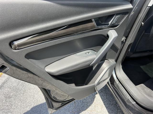 used 2018 Audi Q5 car, priced at $17,998