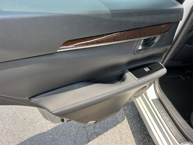 used 2018 Lexus ES 350 car, priced at $17,997