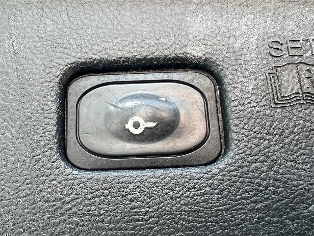 used 2022 Ford Edge car, priced at $17,991