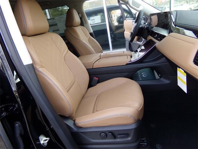 new 2025 INFINITI QX80 car, priced at $98,500