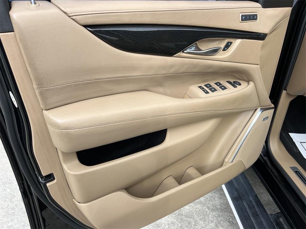 used 2018 Cadillac Escalade car, priced at $32,996