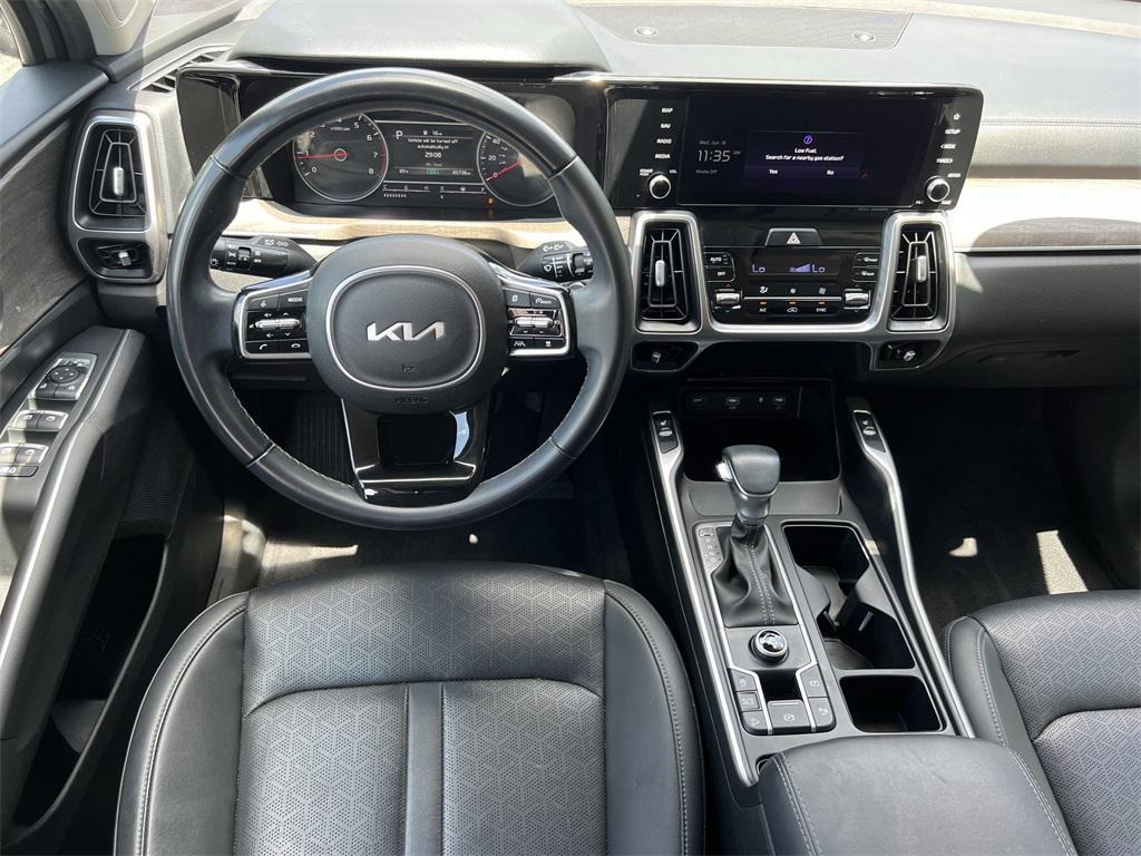 used 2023 Kia Sorento car, priced at $26,979