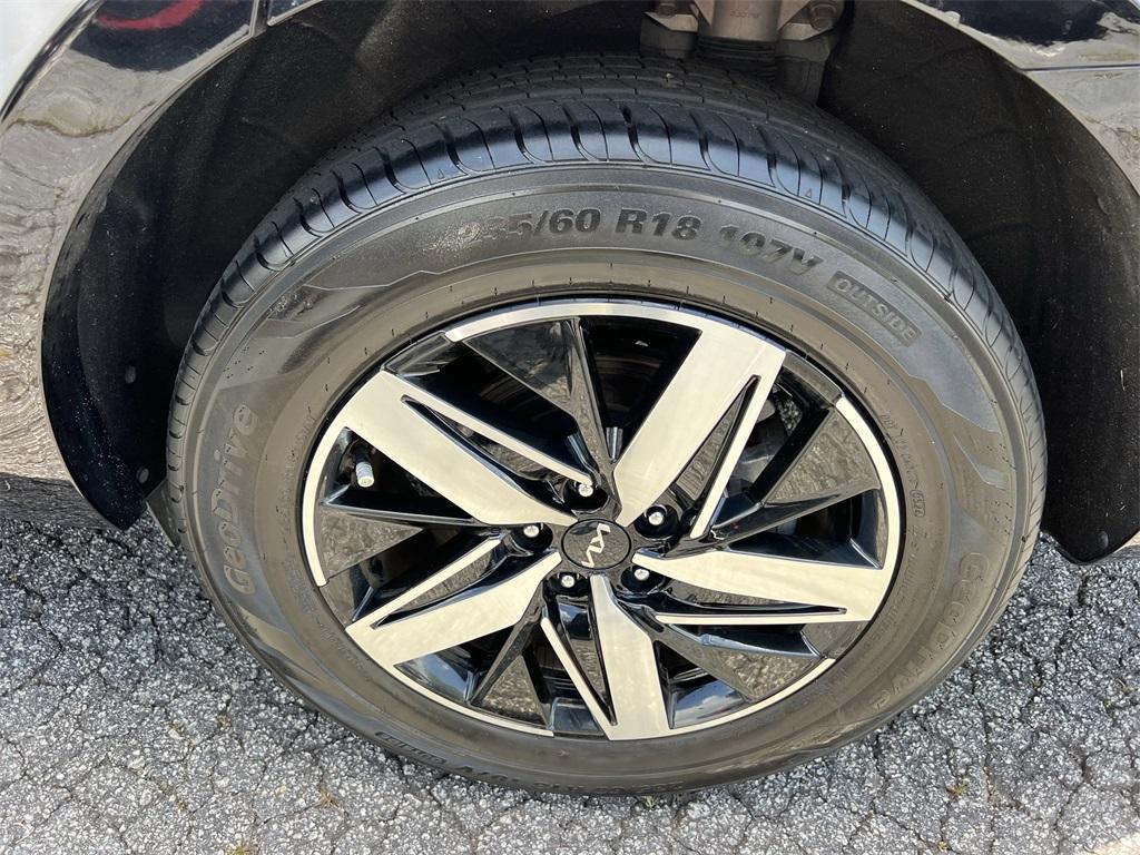 used 2023 Kia Sorento car, priced at $26,979