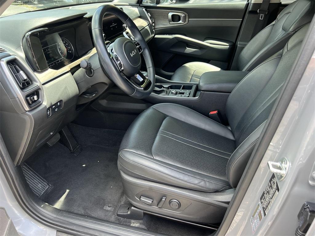 used 2023 Kia Sorento car, priced at $26,979