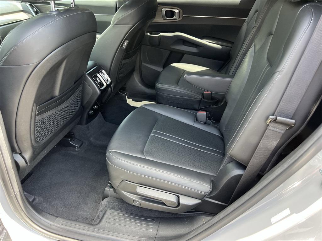 used 2023 Kia Sorento car, priced at $26,979