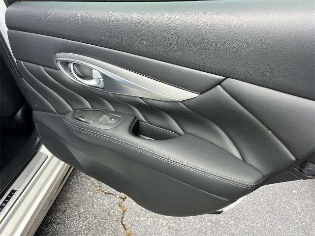 used 2017 INFINITI Q70L car, priced at $19,991