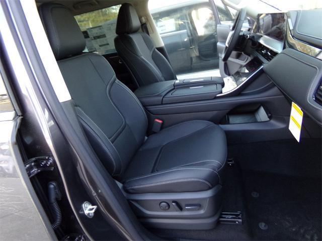 new 2025 INFINITI QX80 car, priced at $85,140