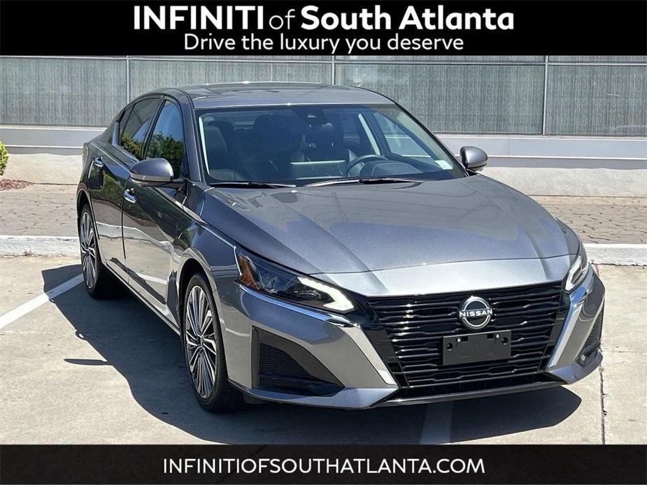 used 2023 Nissan Altima car, priced at $27,997