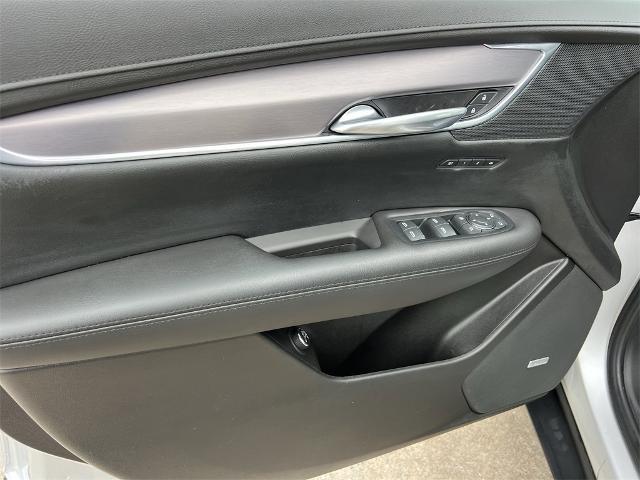 used 2019 Cadillac XT5 car, priced at $17,997