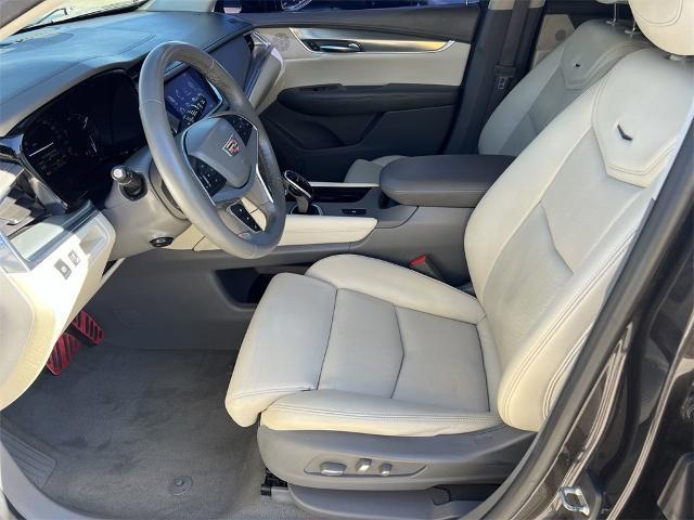 used 2017 Cadillac XT5 car, priced at $15,180