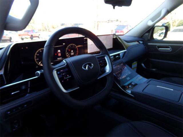 new 2025 INFINITI QX80 car, priced at $103,900