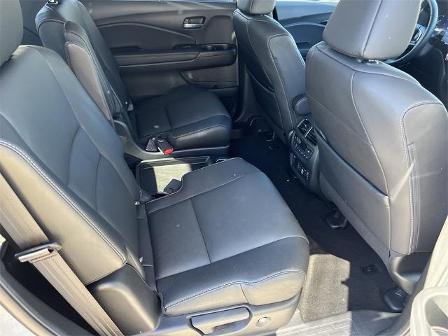 used 2022 Honda Pilot car, priced at $35,761