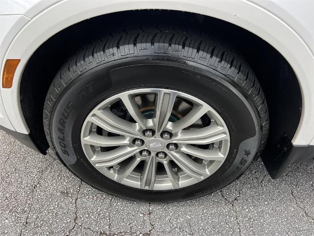 used 2018 Cadillac XT5 car, priced at $18,392