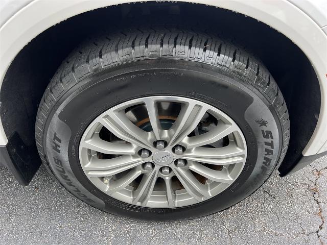 used 2018 Cadillac XT5 car, priced at $18,392