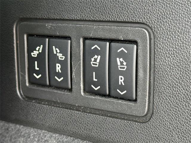 used 2020 Cadillac XT6 car, priced at $24,460