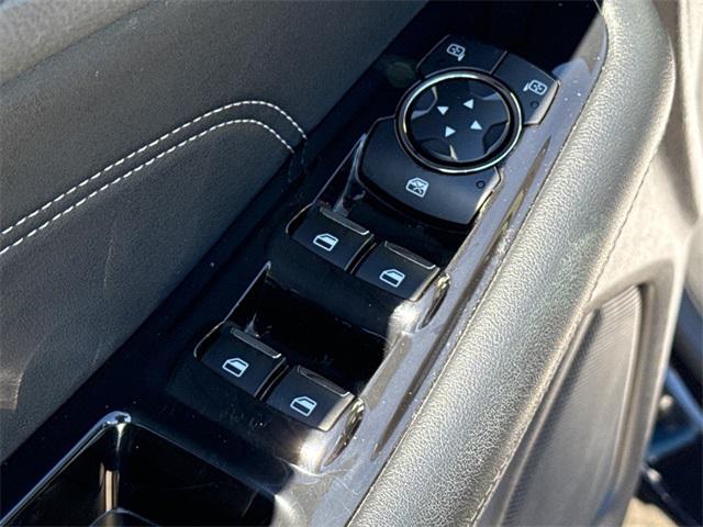 used 2020 Ford Edge car, priced at $13,505