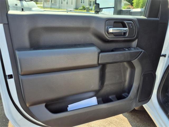 new 2025 Chevrolet Silverado 3500 car, priced at $58,683