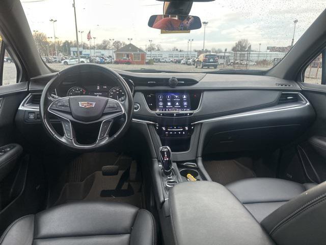 used 2021 Cadillac XT5 car, priced at $20,736