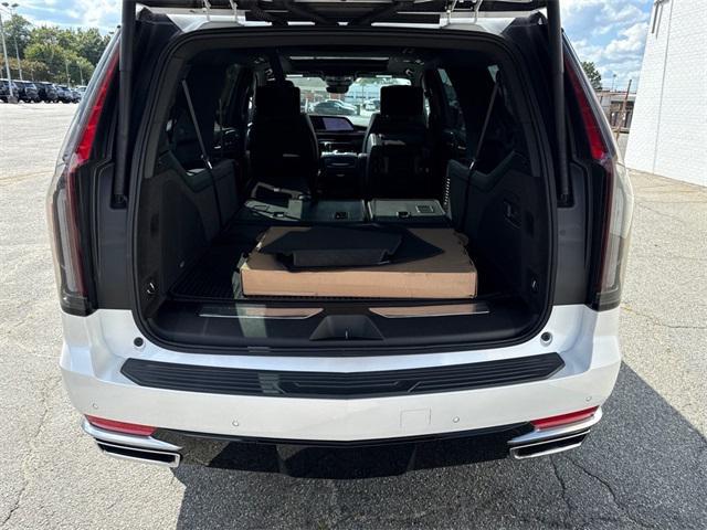 used 2024 Cadillac Escalade ESV car, priced at $67,595