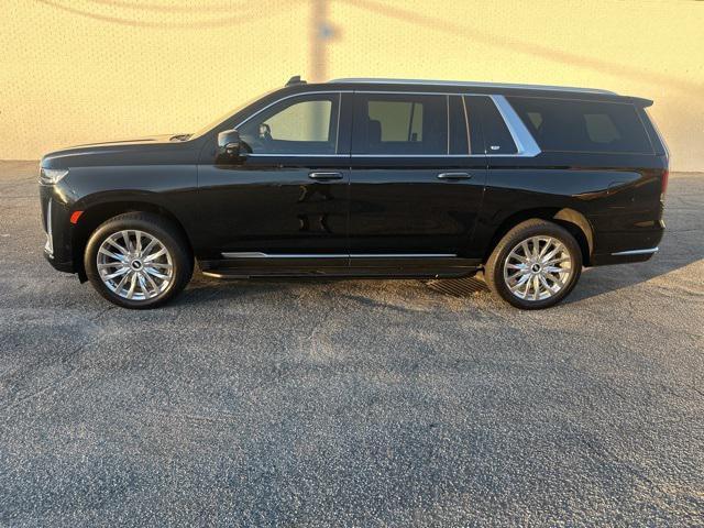 used 2023 Cadillac Escalade ESV car, priced at $54,896