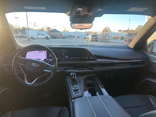 used 2023 Cadillac Escalade ESV car, priced at $54,896