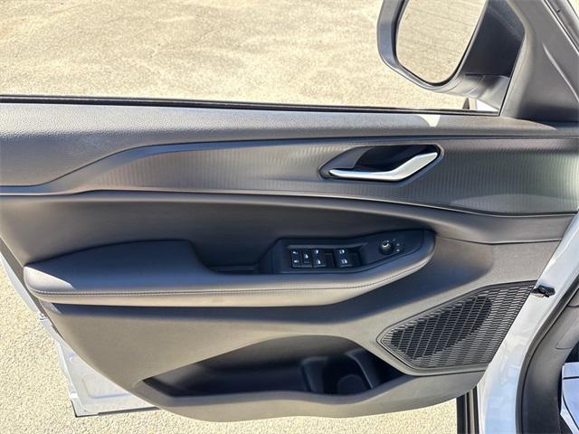 used 2023 Jeep Grand Cherokee car, priced at $24,209