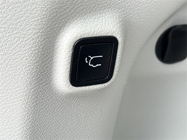 used 2019 Jeep Cherokee car, priced at $16,197