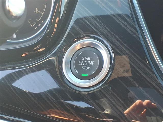 used 2025 Cadillac XT6 car, priced at $42,250