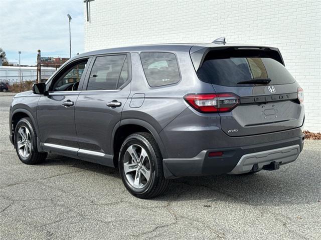 used 2025 Honda Pilot car, priced at $37,261