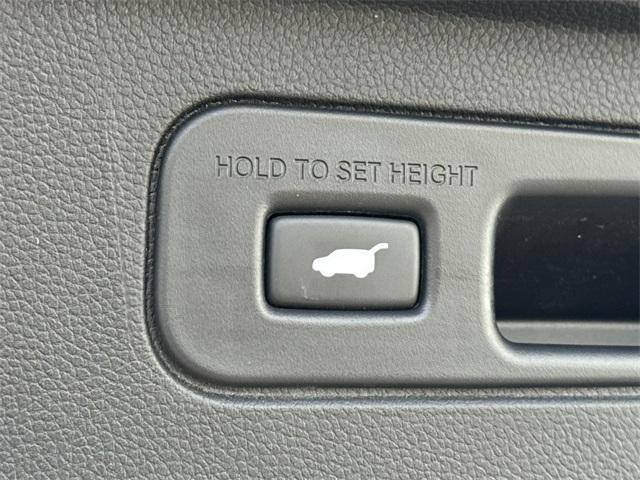 used 2025 Honda Pilot car, priced at $37,261