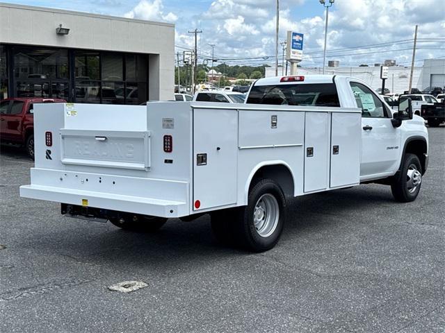 new 2025 Chevrolet Silverado 3500 car, priced at $49,393