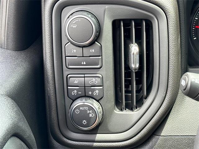 new 2025 Chevrolet Silverado 3500 car, priced at $59,183