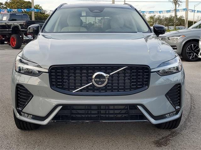 new 2025 Volvo XC60 car, priced at $55,335