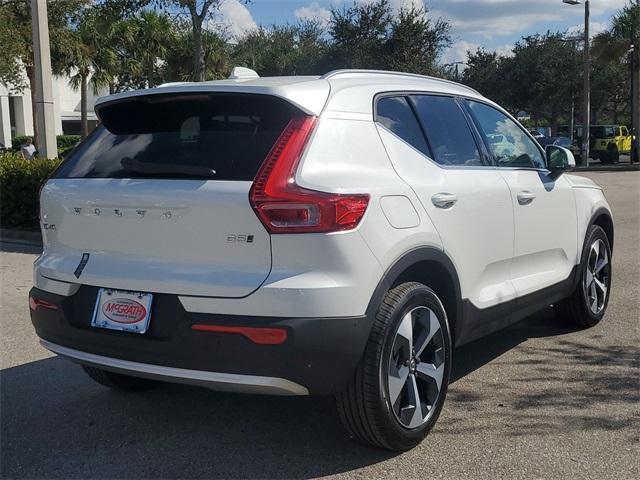 new 2025 Volvo XC40 car, priced at $47,020