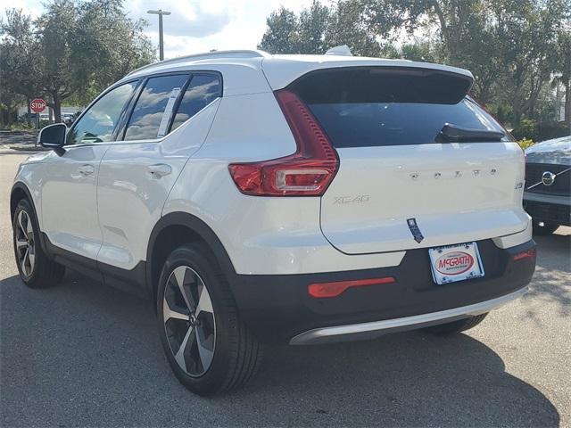 new 2025 Volvo XC40 car, priced at $47,020