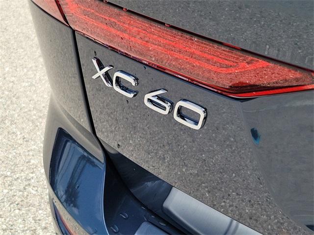 new 2025 Volvo XC60 car, priced at $55,335