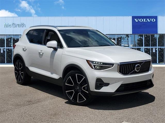 new 2024 Volvo XC40 car, priced at $55,270