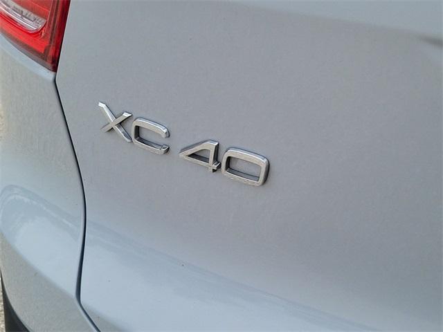 used 2020 Volvo XC40 car, priced at $27,187